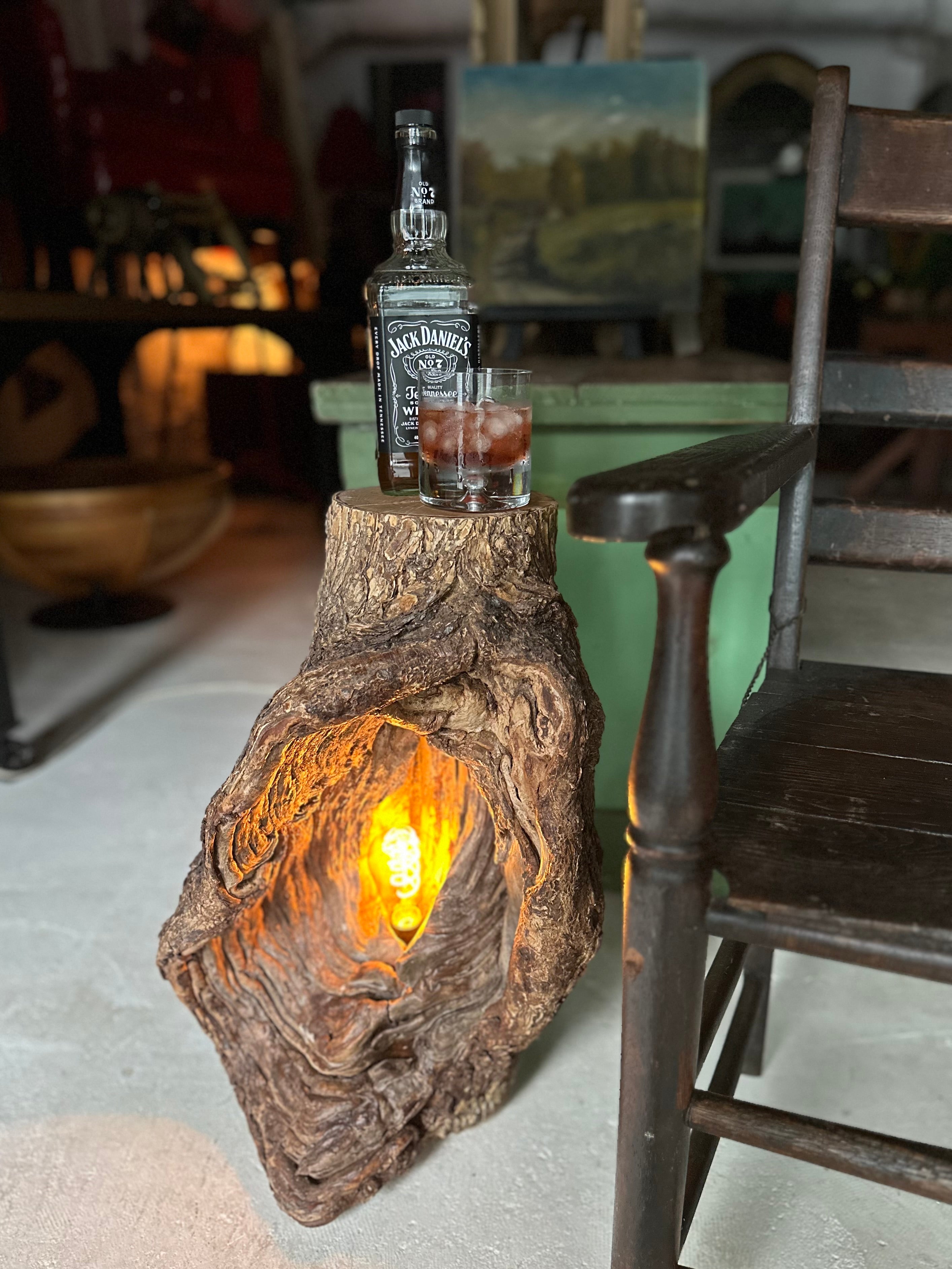Labia Lamp