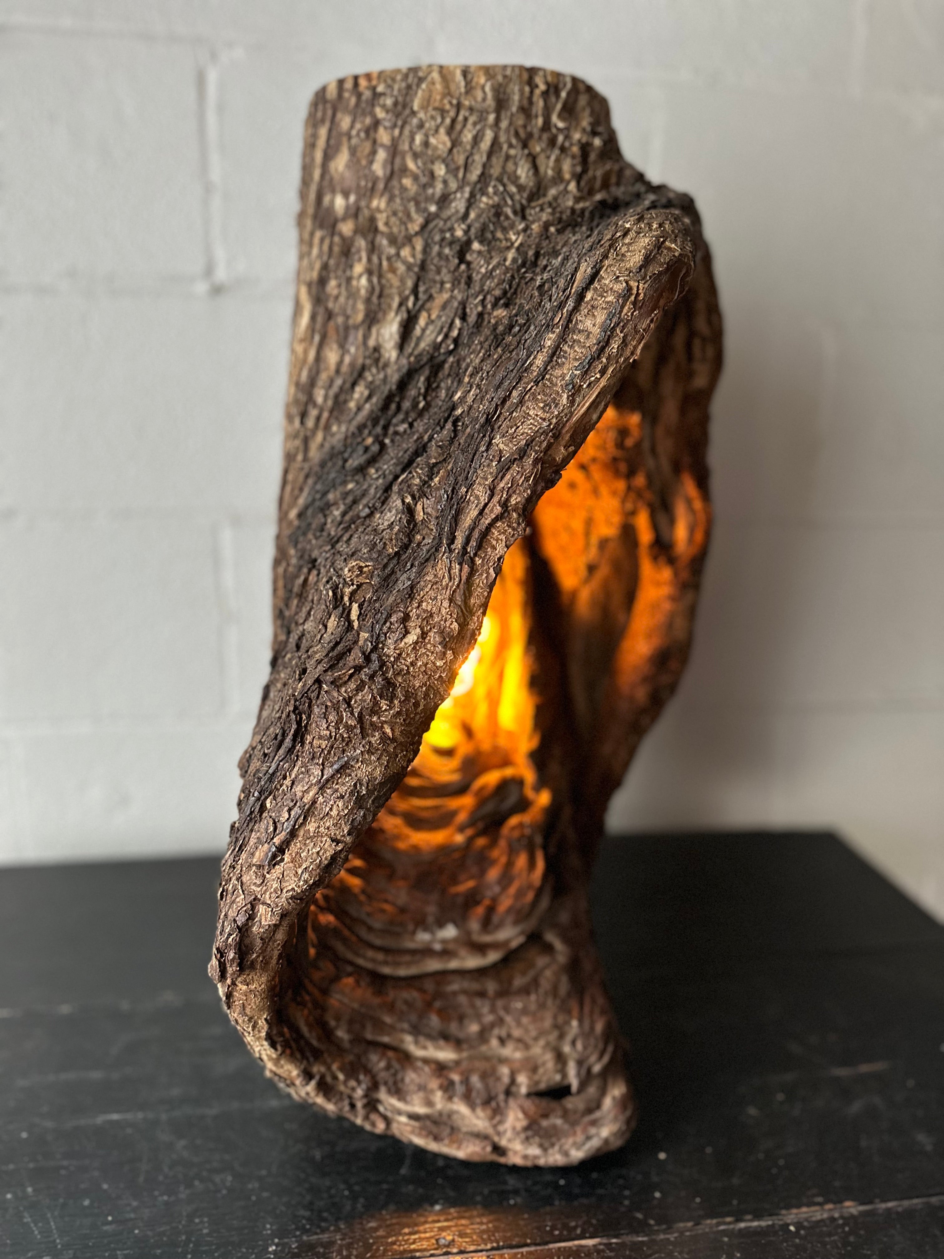 Labia Lamp