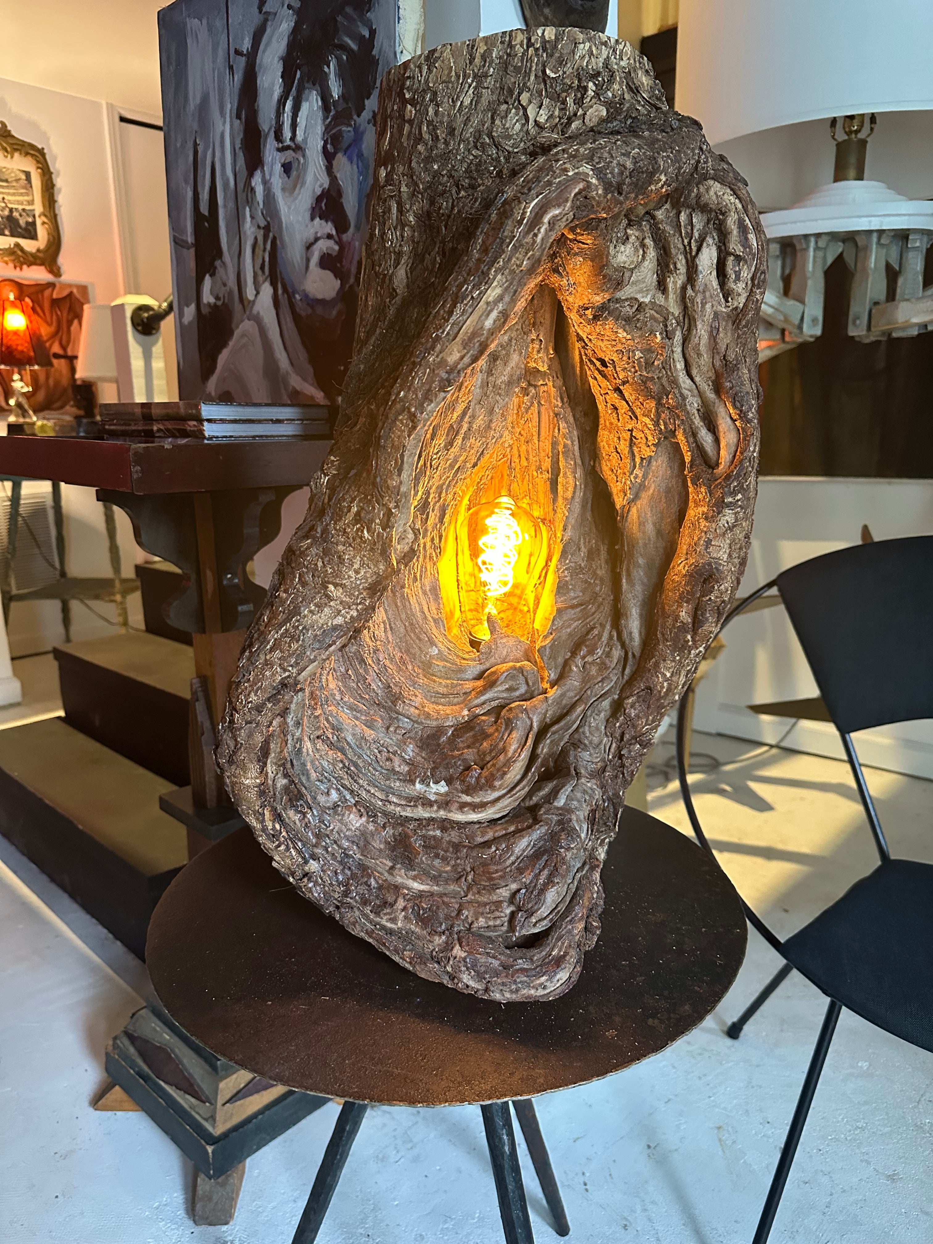 Labia Lamp