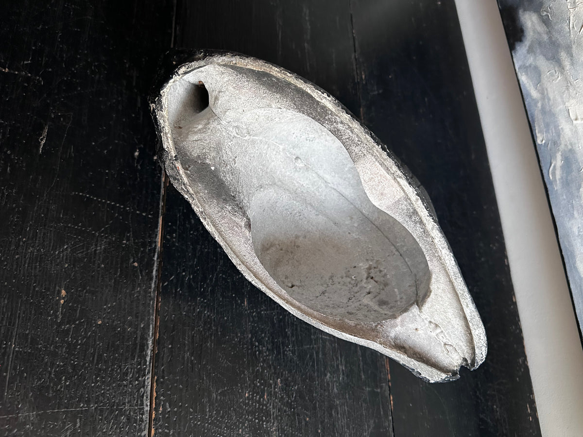 Cast aluminum snail