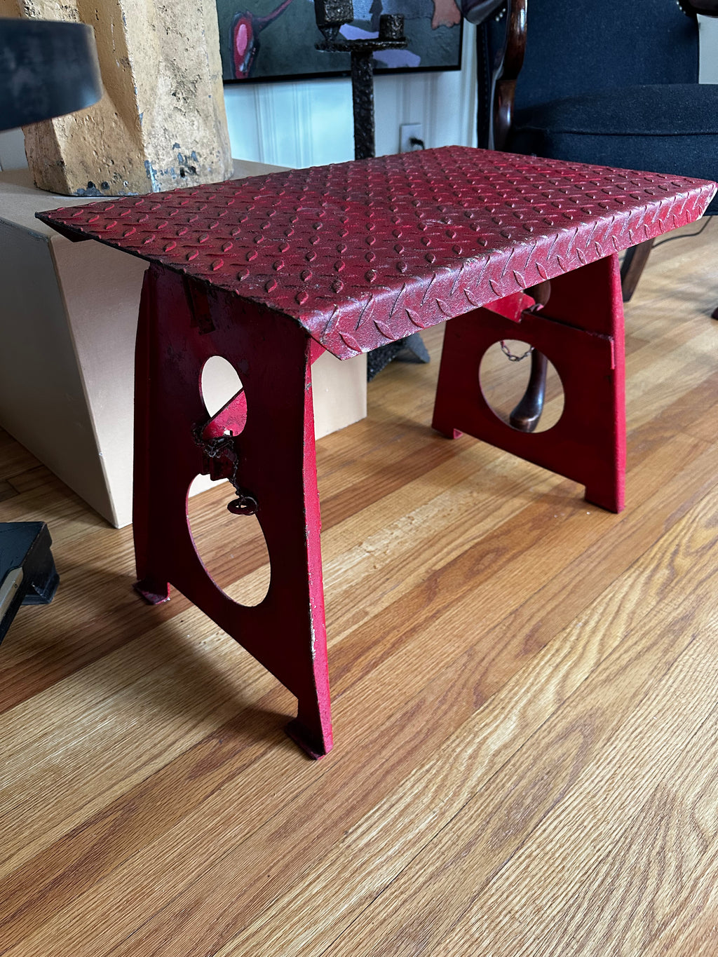 Diamond plate collapsible Boeing workstation/bench